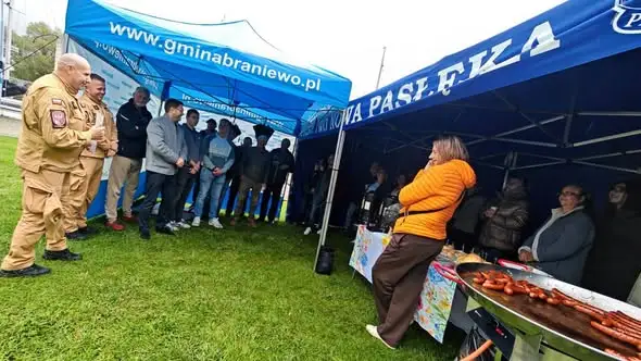 Nowy defibrylator AED na Marinie Żeglarskiej w Starej Pasłęce