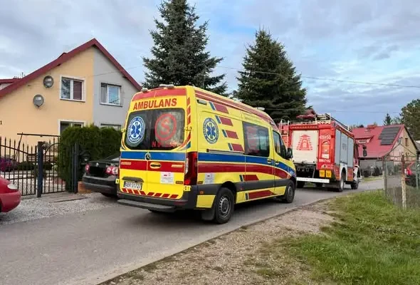 Interwencja OSP Pieniężno: pomoc poszkodowanemu w Sawitach