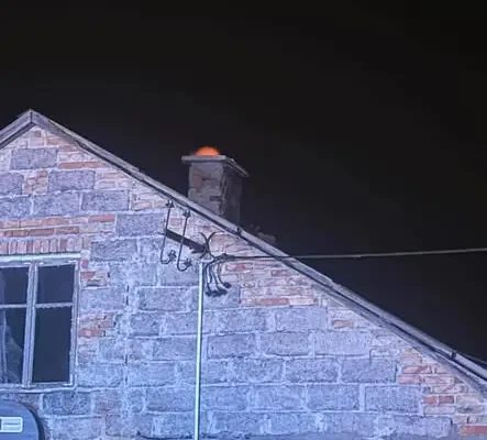 Pożar sadzy w przewodzie kominowym w Lekowie — akcja strażaków trwała blisko dwie godziny