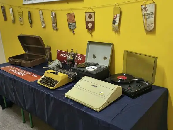 Płoskinia: Dzień Edukacji Narodowej i 80-lecie szkoły podstawowej