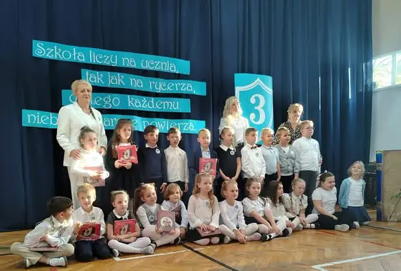 Pierwszoklasiści z SP nr 3 w Braniewie złożyli ślubowanie